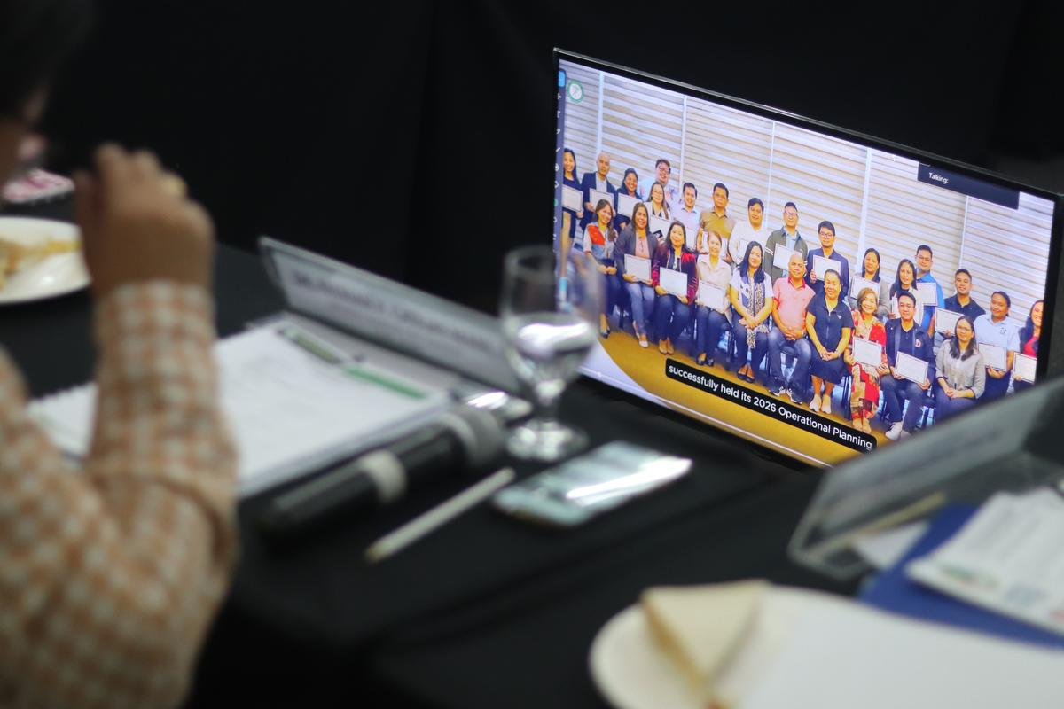Governing Board Meetings (18)