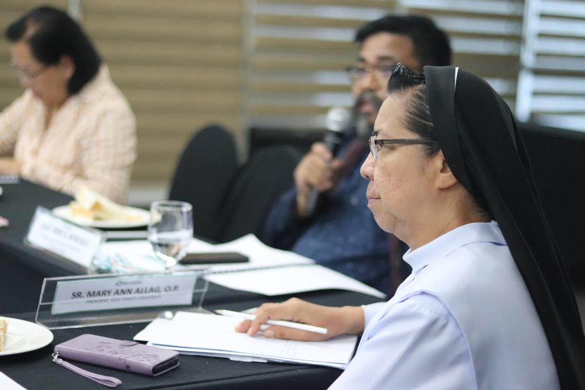 Governing Board Meetings (27)