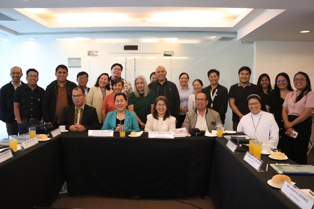 Governing Board Meetings (79)